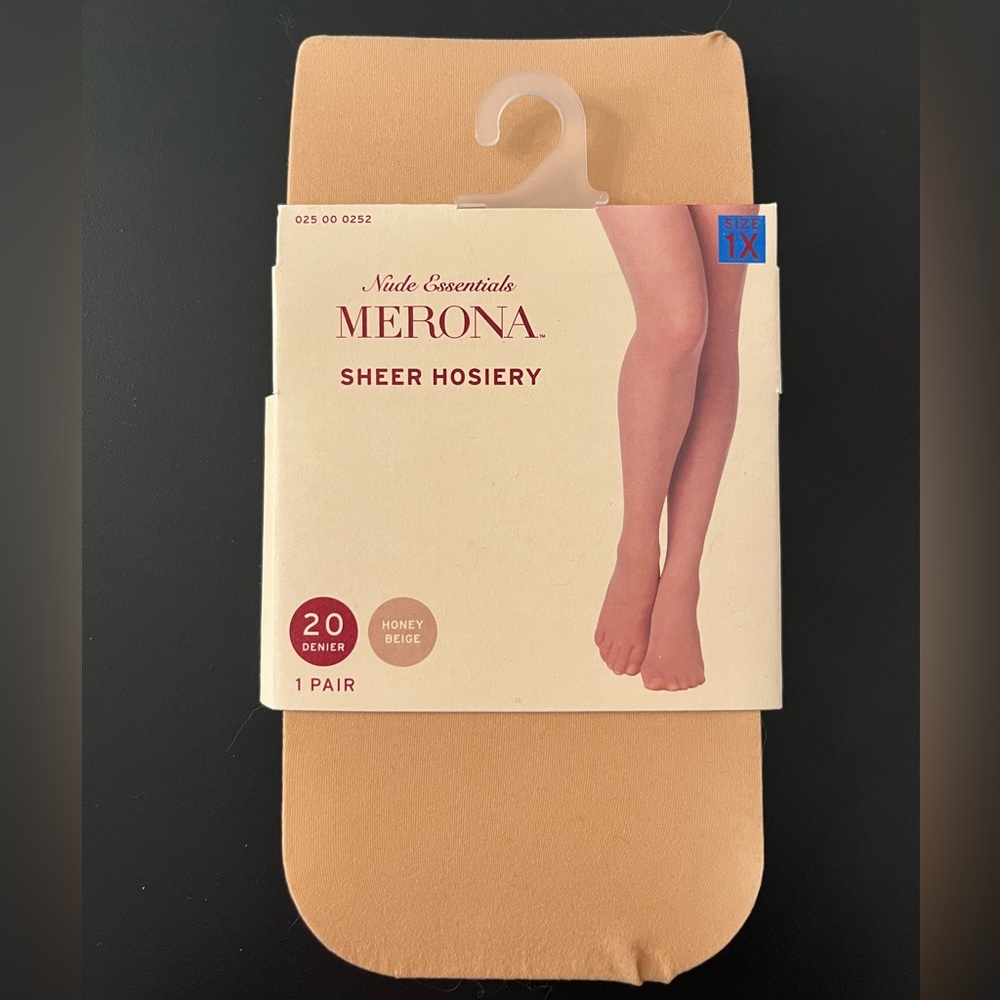 NWT Merona Sheer Hosiery in Honey Beige